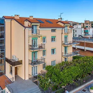 https://villa-adriana.hotelitalianriviera.com